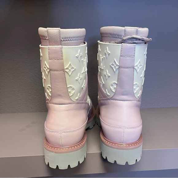 Louis Vuitton Mens Authentic ‘20 Landscape Combat Boots Purple LV Logo Rare 8.5 - Picture 7 of 15